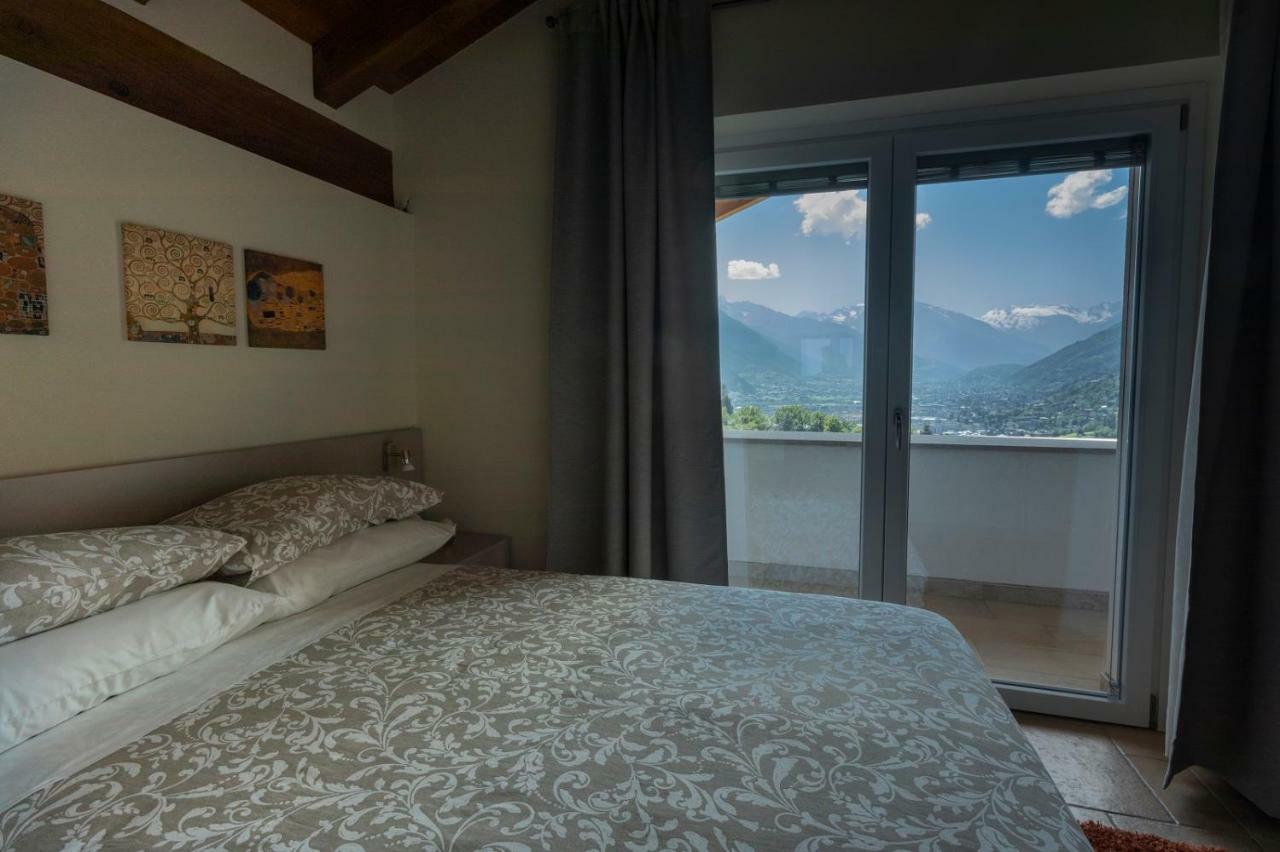 A&G Apartment Aosta - Elegante Casa 100 Mq Su Due Piani Con Wi-Fi-Giardino-Parcheggio Exterior photo