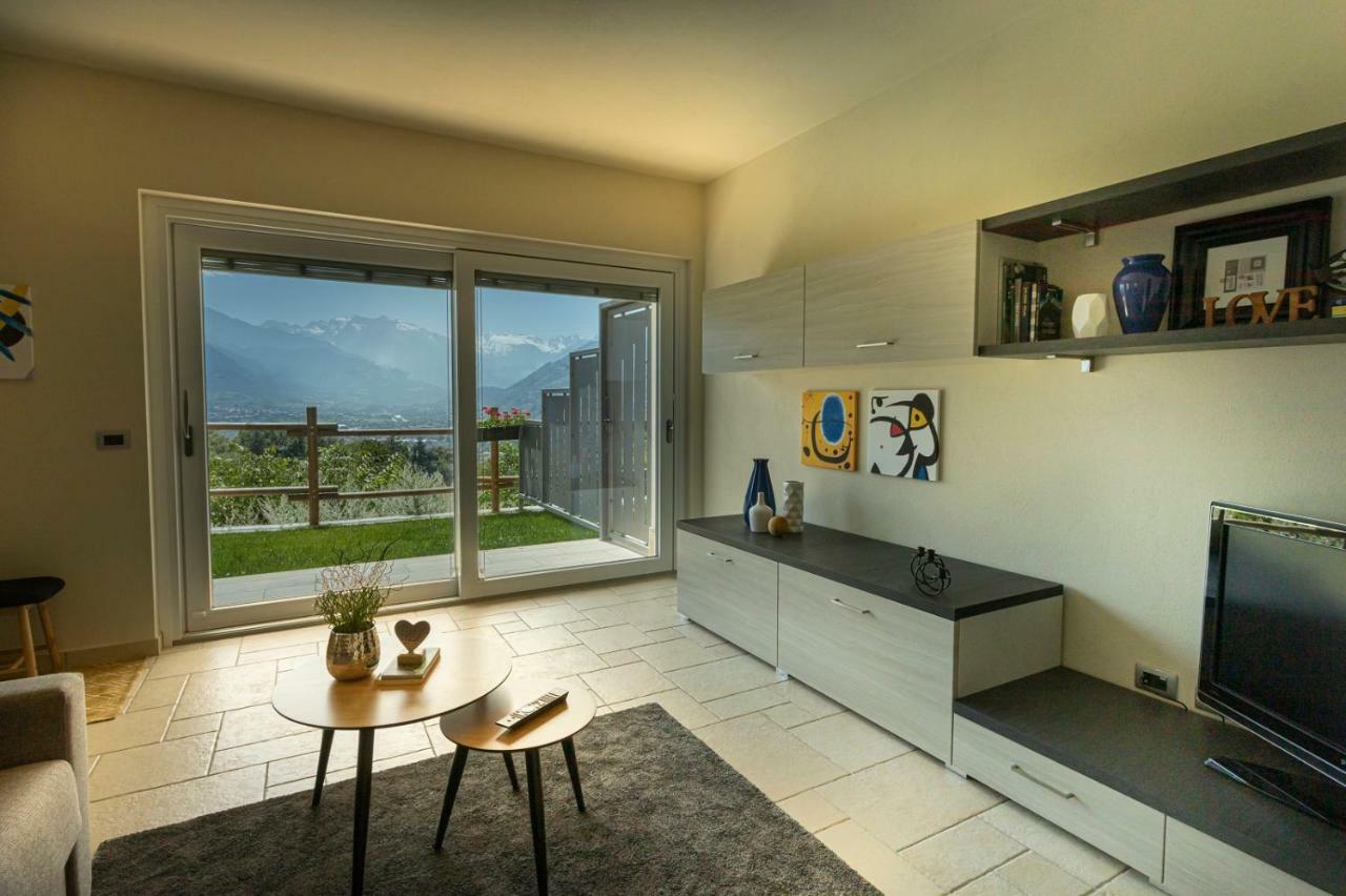 A&G Apartment Aosta - Elegante Casa 100 Mq Su Due Piani Con Wi-Fi-Giardino-Parcheggio Exterior photo